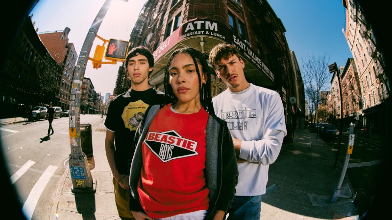 Levi's celebra el legado de los Beastie Boys con band tees