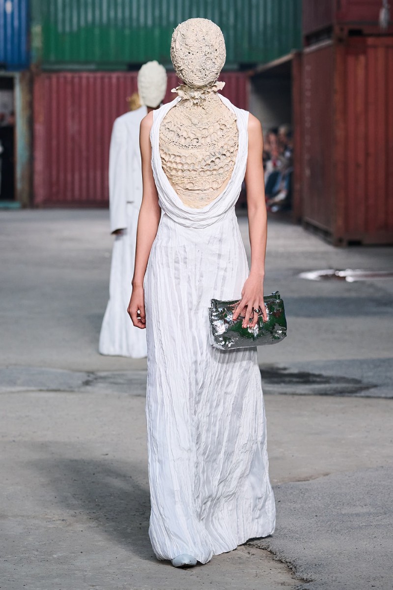 Glenn Martens continúa con su avant-garde para Margiela