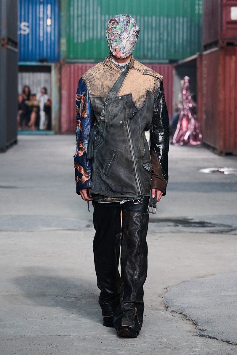 Glenn Martens continúa con su avant-garde para Margiela