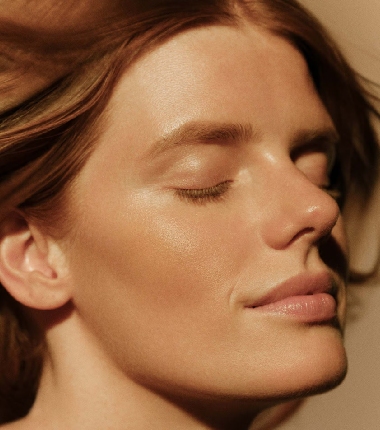 El efecto sol lo harás con el maquillaje natural de Sisley