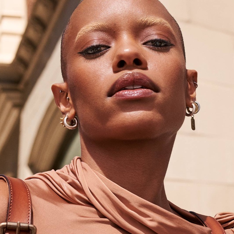 Sin arruinarte, un look de 10 con Maybelline New York