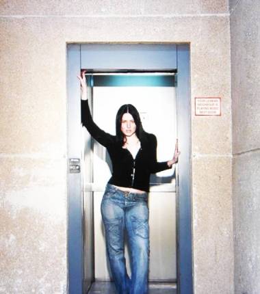 Maria Blaya, tu lesbiana favorita, acaba de sacar disco