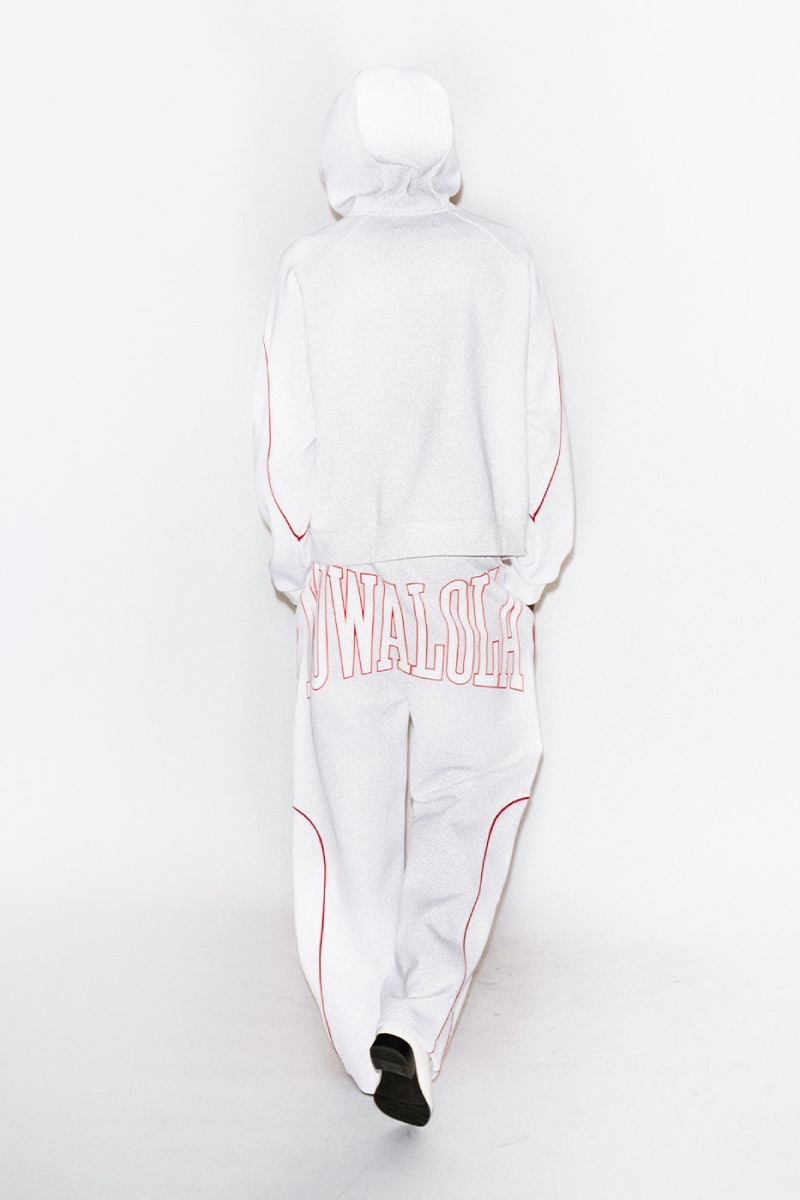 Mowalola enfrenta a Londres y a Nueva York en su nuevo drop