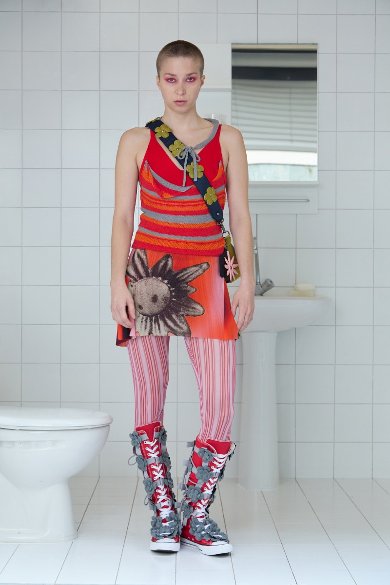 Paula Cánovas del Vas rompe el voyeurismo con moda visible