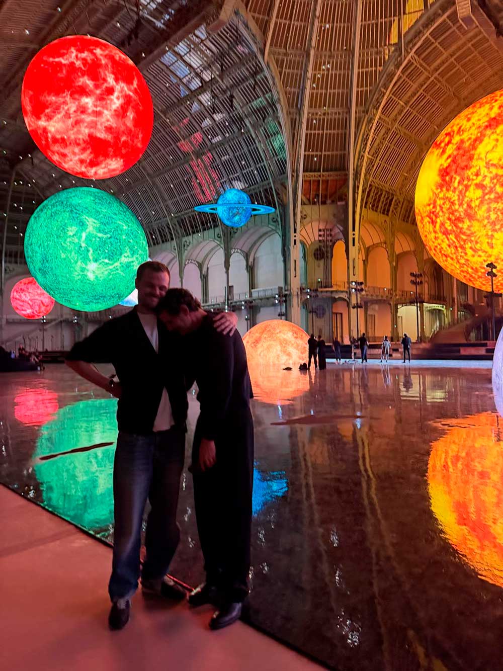Pedro Pascal tenía que ser el hombre Chanel de Blazy