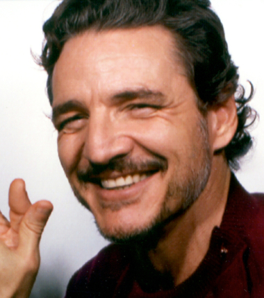 Pedro Pascal tenía que ser el hombre Chanel de Blazy