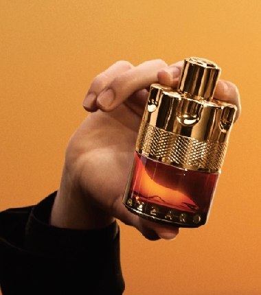 Azzaro diseña un perfume tan intenso como Sebastián Yatra