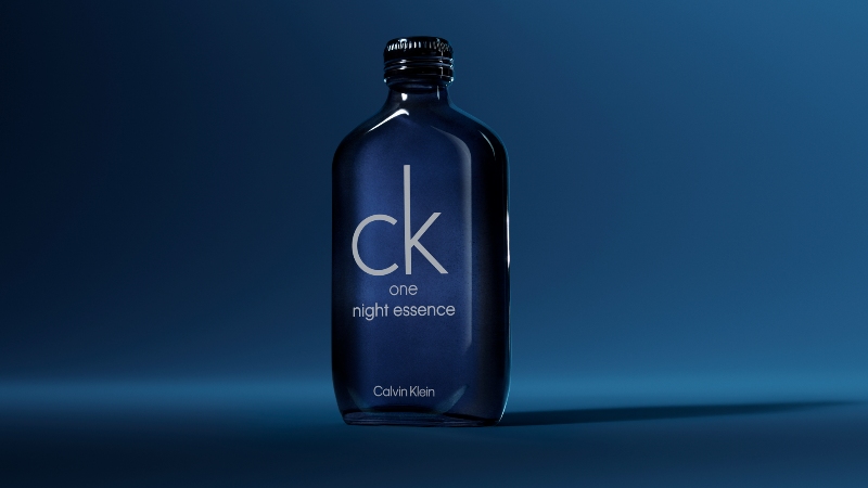 Calvin Klein, a partir de CK One, diseña un aroma cálido