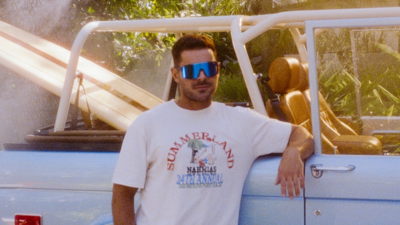 Zac Efron ha diseñado unas gafas de sol con Police