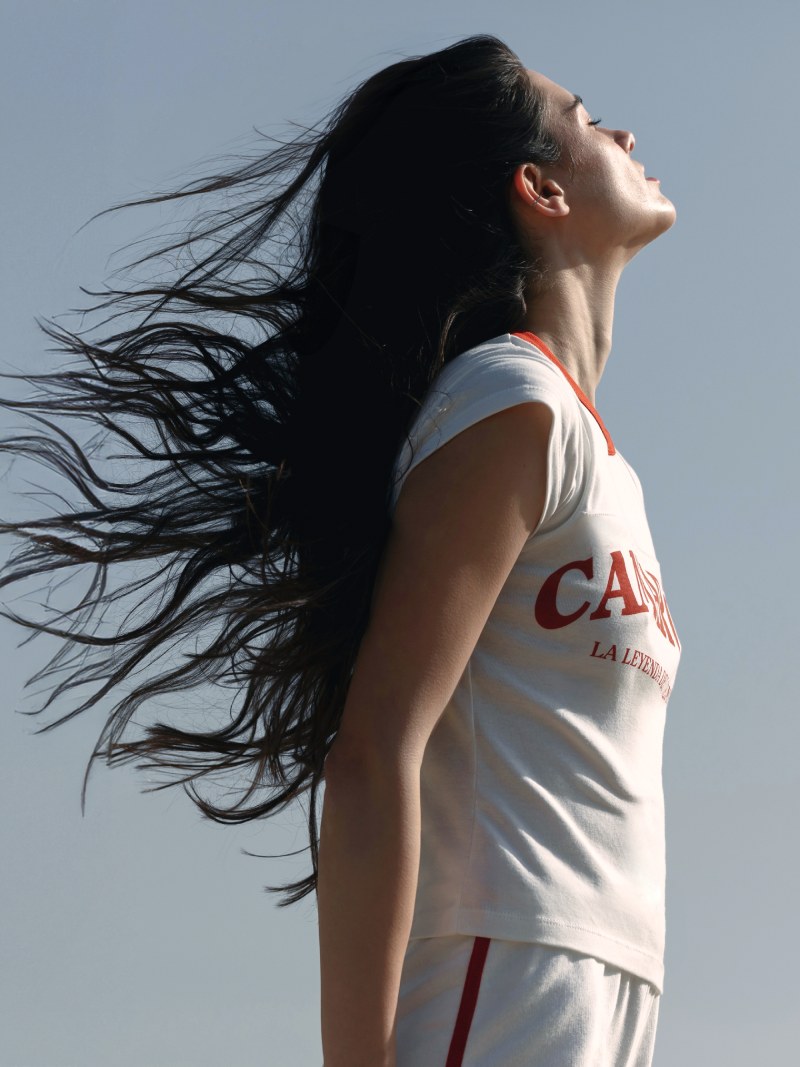 Amaia estrena la nueva colabo de Pull&Bear y Camarón