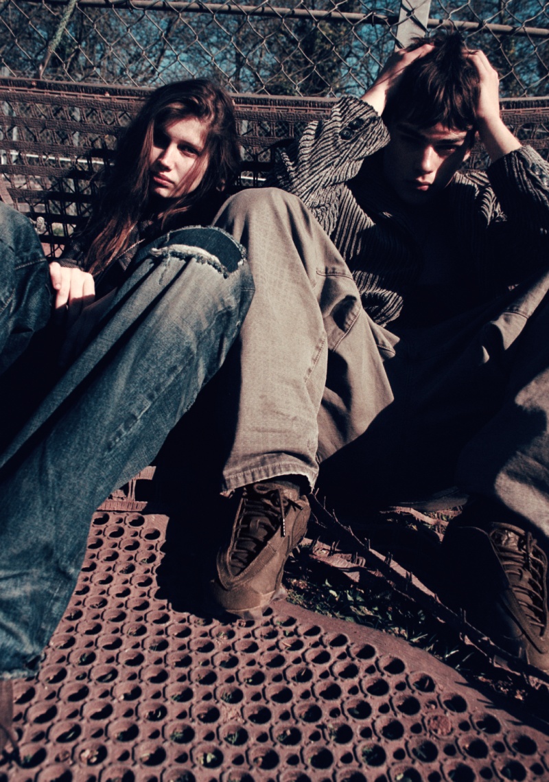 Puma y No Faith Studios radicalizan otra zapatilla Y2K