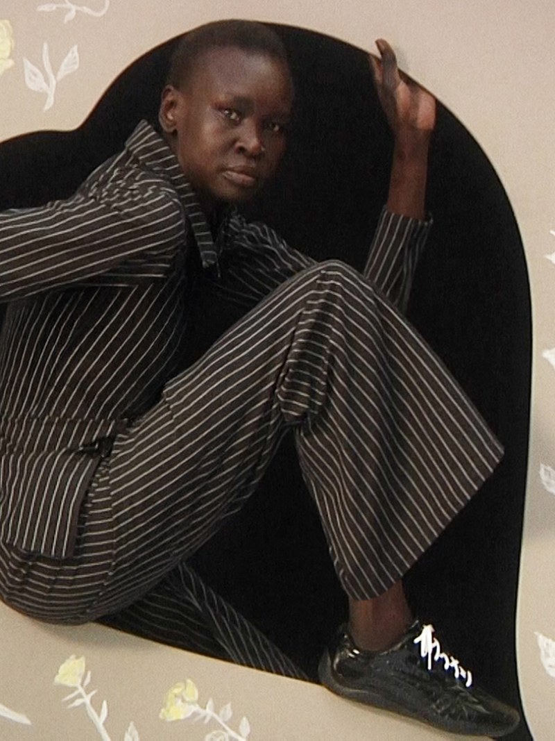 Super Yaya explora contrastes y feminidad con las Speedcat