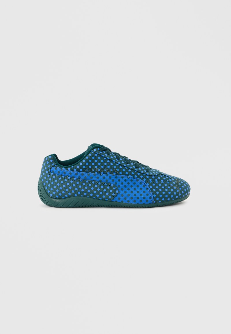 Super Yaya explora contrastes y feminidad con las Speedcat