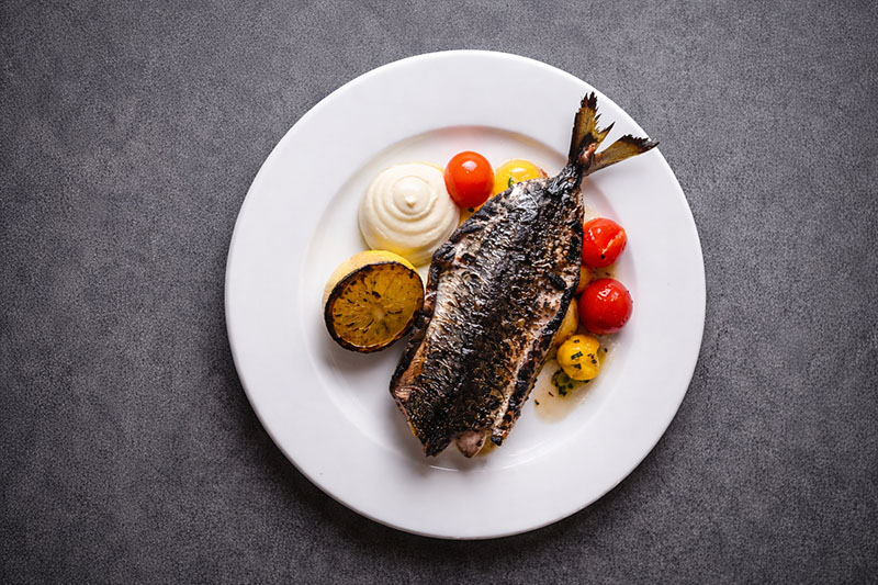 Restaurante Five gran producto de temporada y vinos vivos