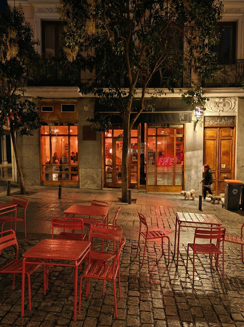 Restaurante Five gran producto de temporada y vinos vivos