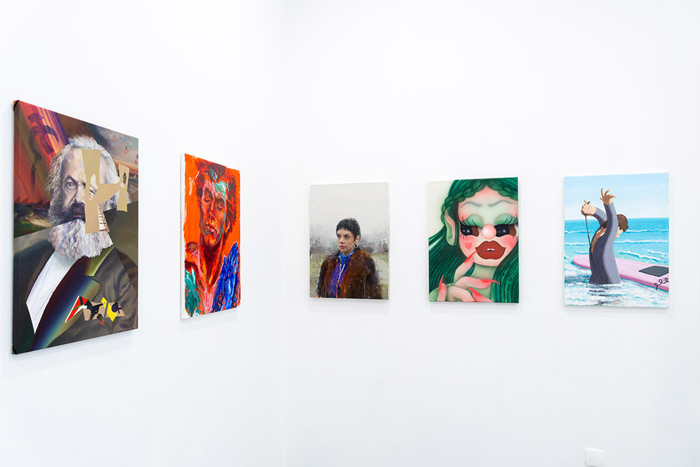 Erretratu II revisa el retrato en clave contemporánea