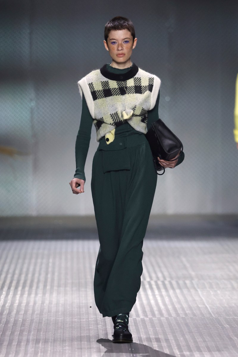 SKFK en 080 Barcelona Fashion trenza diseño artesanal