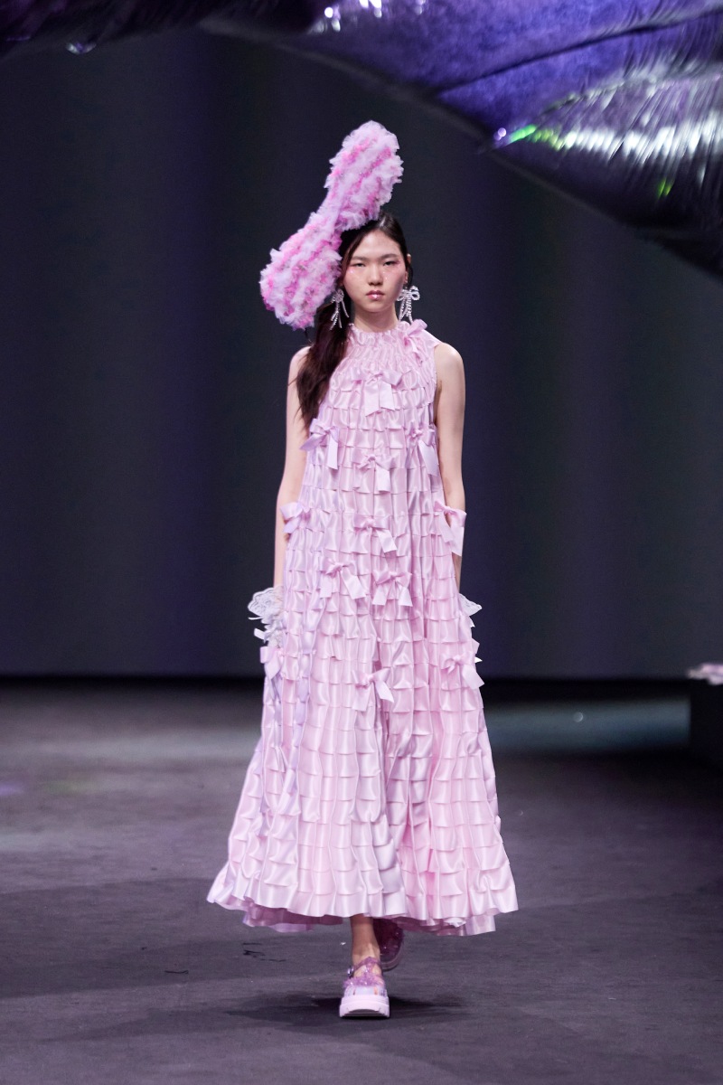 Si te gusta lo etéreo y romántico, necesitas a Susan Fang