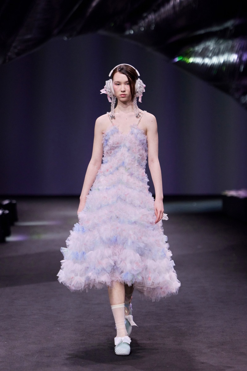 Si te gusta lo etéreo y romántico, necesitas a Susan Fang