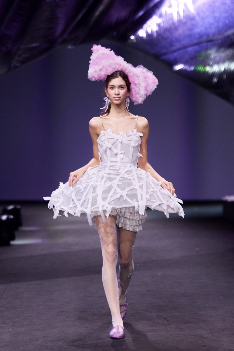 Si te gusta lo etéreo y romántico, necesitas a Susan Fang