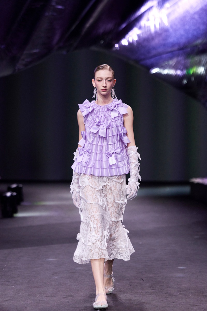 Si te gusta lo etéreo y romántico, necesitas a Susan Fang