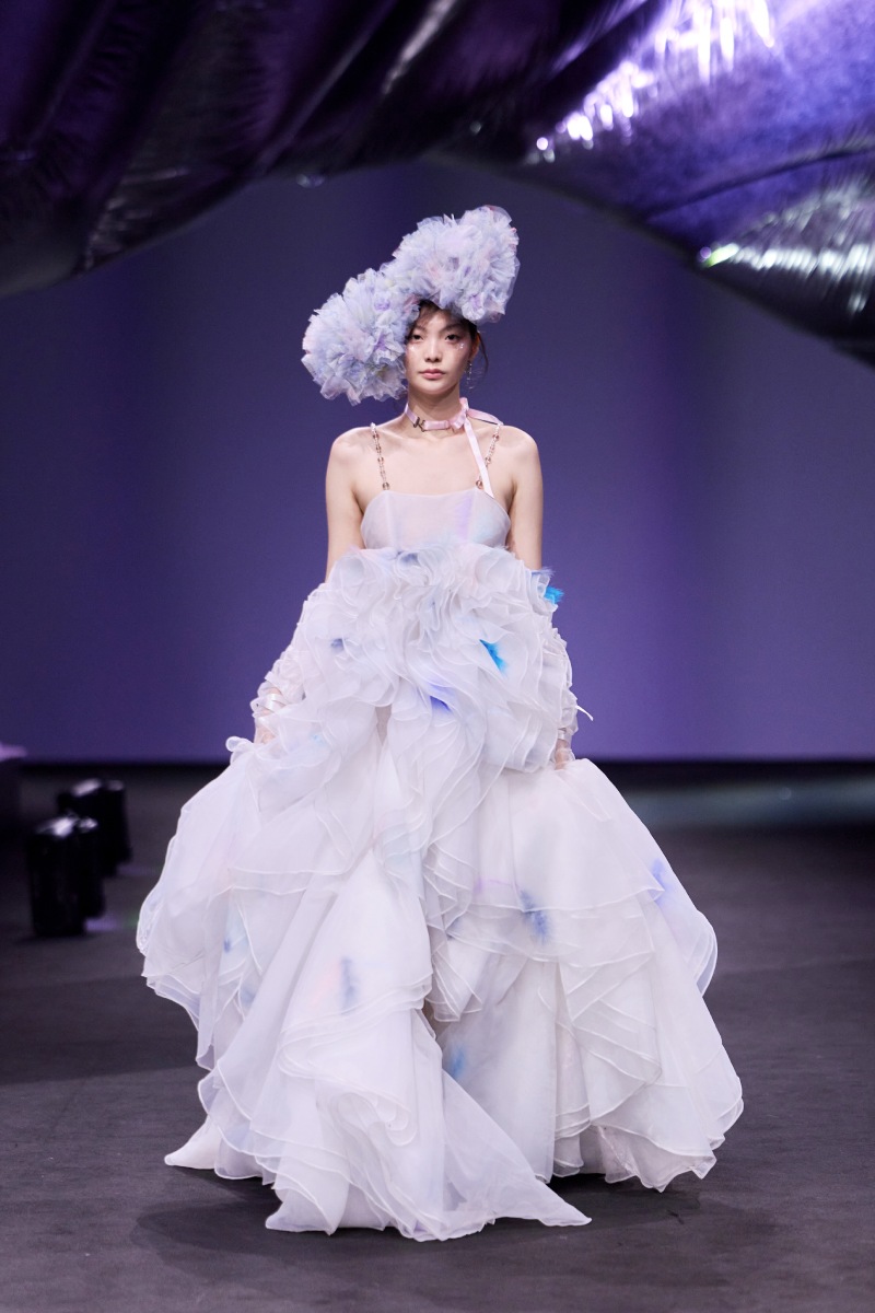 Si te gusta lo etéreo y romántico, necesitas a Susan Fang