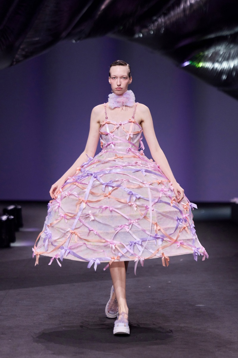 Si te gusta lo etéreo y romántico, necesitas a Susan Fang