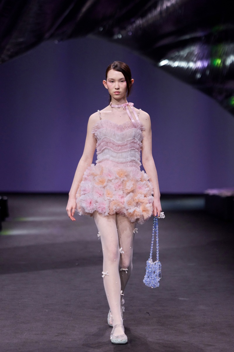 Si te gusta lo etéreo y romántico, necesitas a Susan Fang