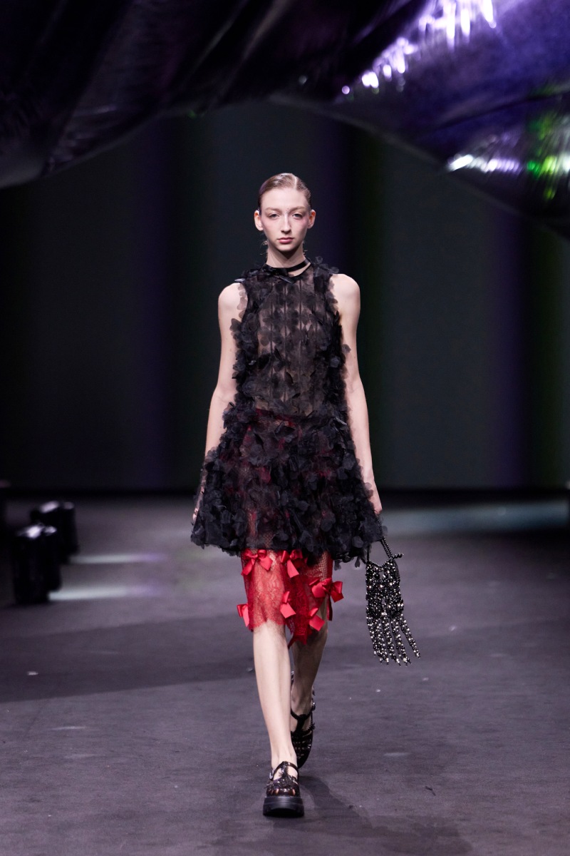 Si te gusta lo etéreo y romántico, necesitas a Susan Fang