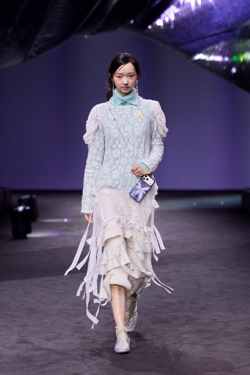 Si te gusta lo etéreo y romántico, necesitas a Susan Fang