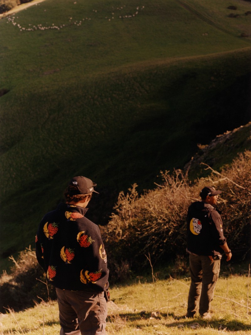 Esta colaboración de TNF se hizo para disfrutar el campo