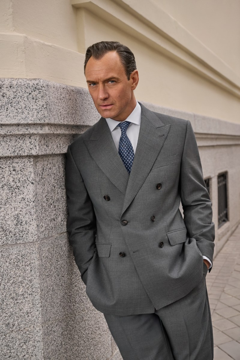 Tienes que aprender a llevar traje como Jude Law