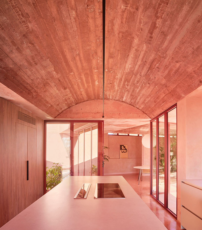 Twobo crea Casa Sota la Mola, integrada en Matadepera