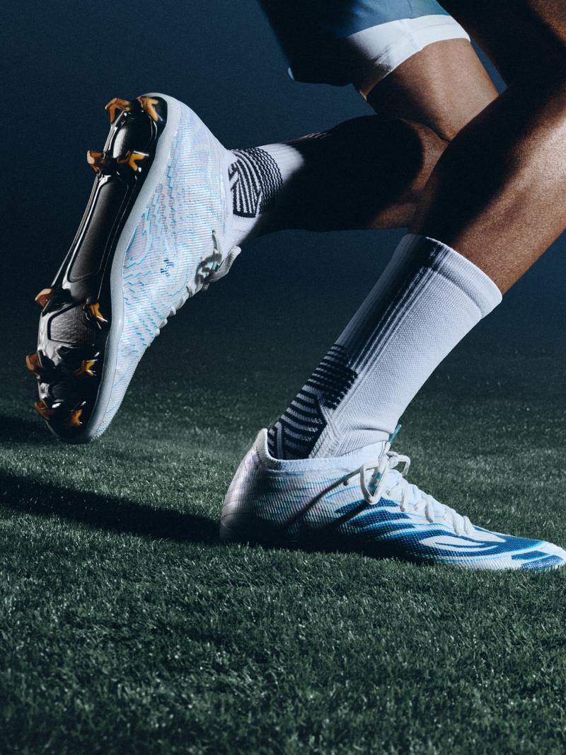 Fermín López estrena los tacos más top de Under Armour