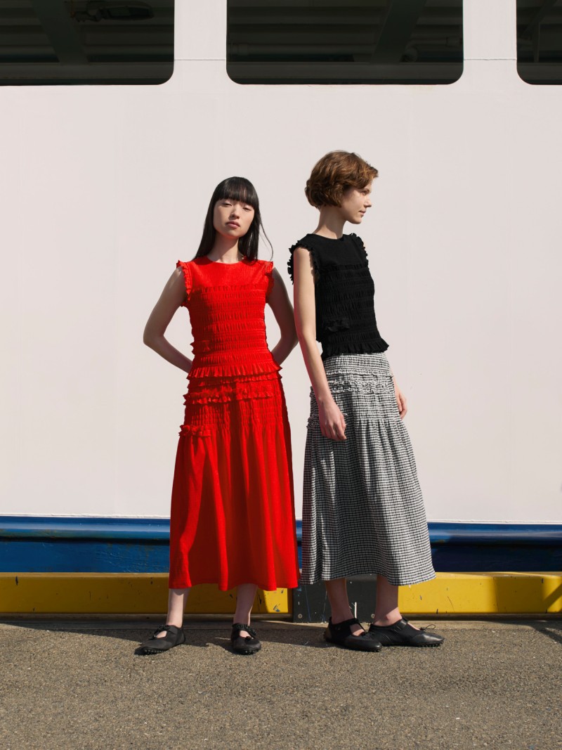 Uniqlo y Cecilie Bahnsen nos dan romanticismo cotidiano