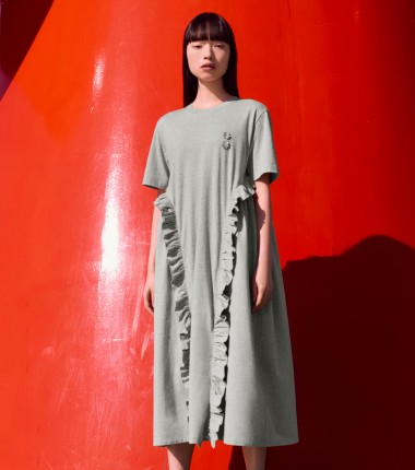 Uniqlo y Cecilie Bahnsen nos dan romanticismo cotidiano