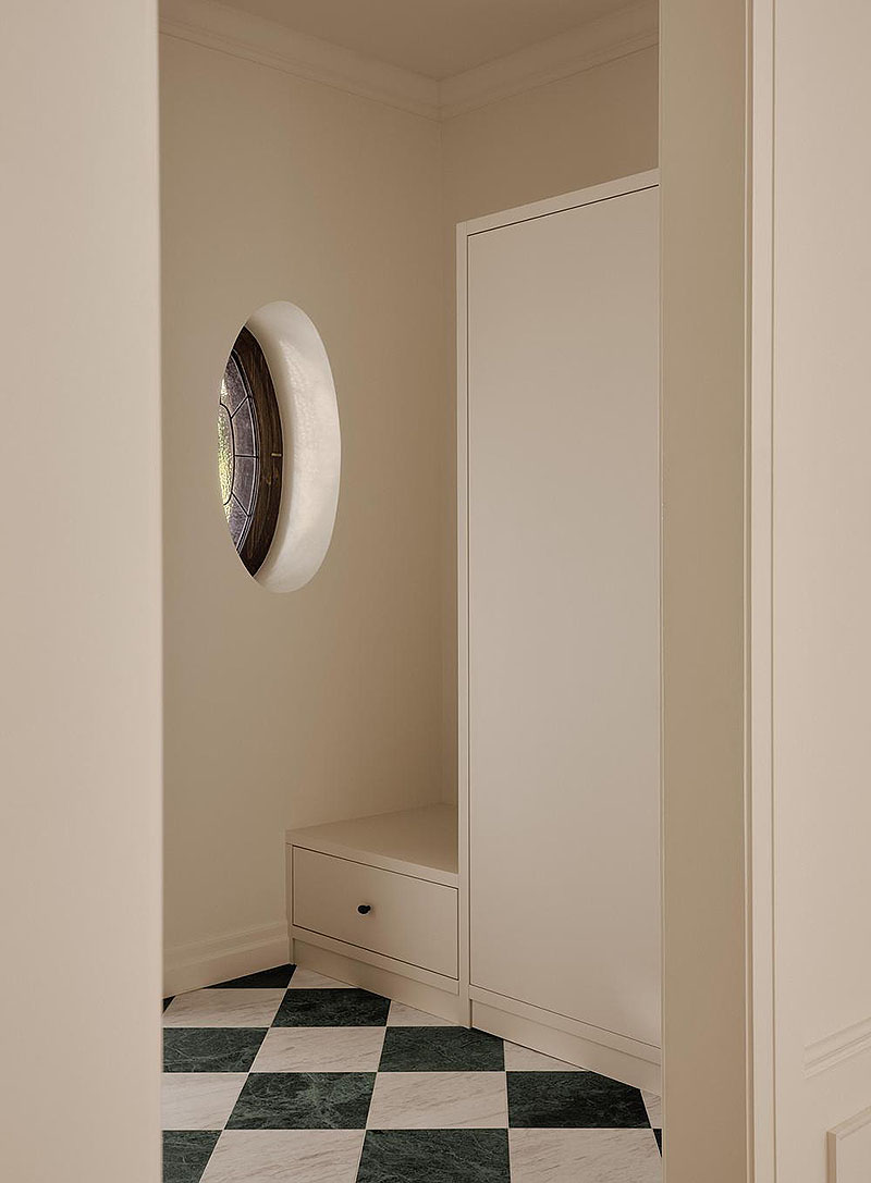 Vives St-Laurent renueva una casa sin romper con su origen