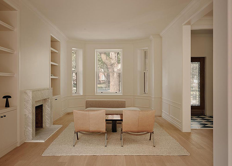 Vives St-Laurent renueva una casa sin romper con su origen