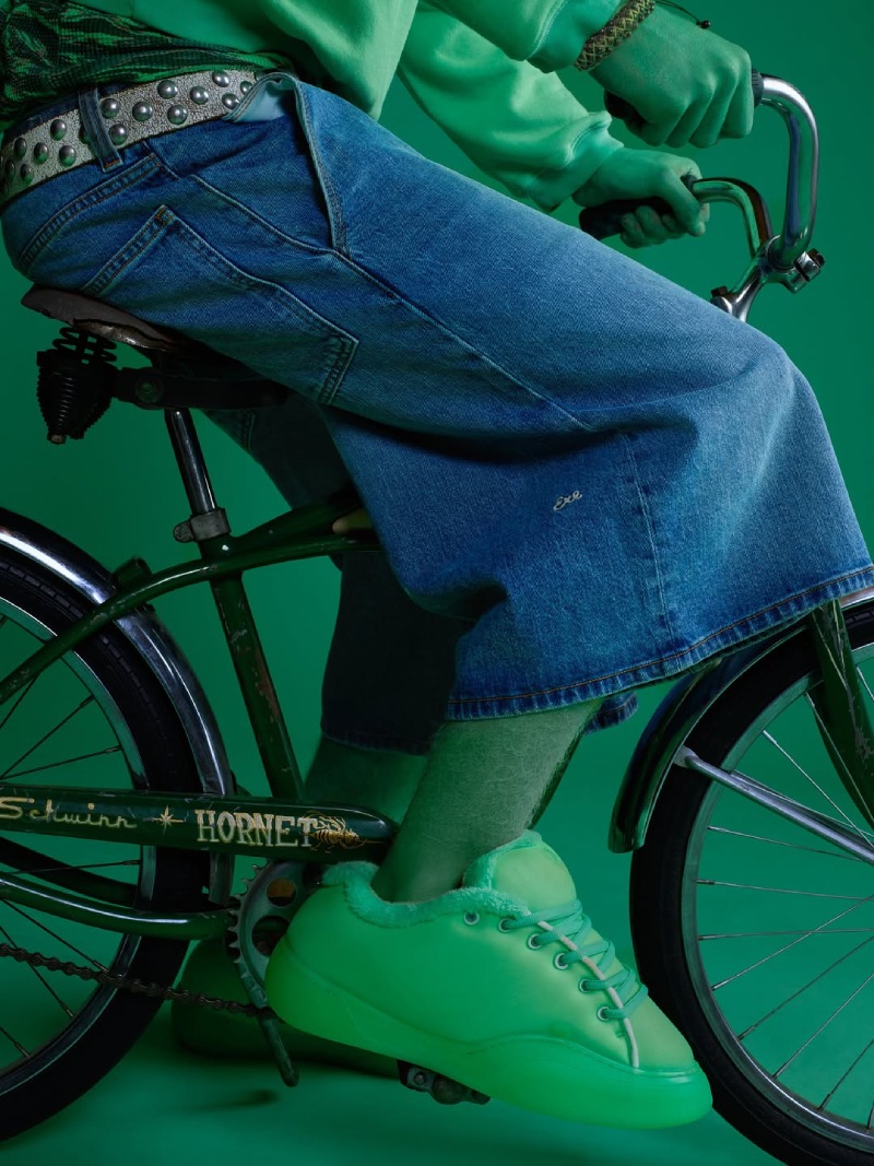 ERL pinta de verde eléctrico sus zapas de inspiración Y2K