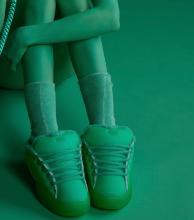 ERL pinta de verde eléctrico sus zapas de inspiración Y2K