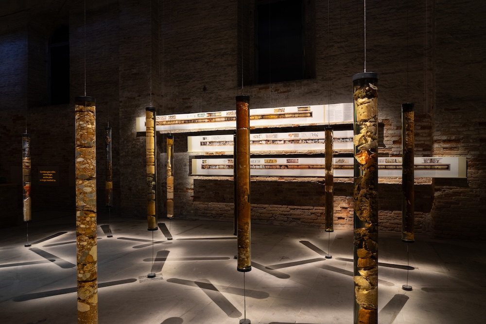 In Minor Keys, desacelerar la Bienal de Venecia