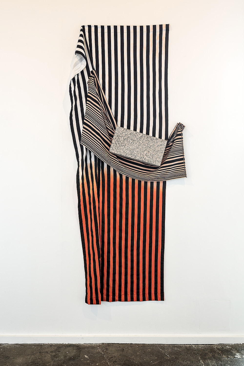 Kapwani Kiwanga: materia y poder en la Fundació Joan Miró