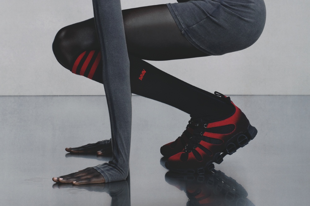 Avavav vuelve a radicalizar el sportswear icónico de adidas