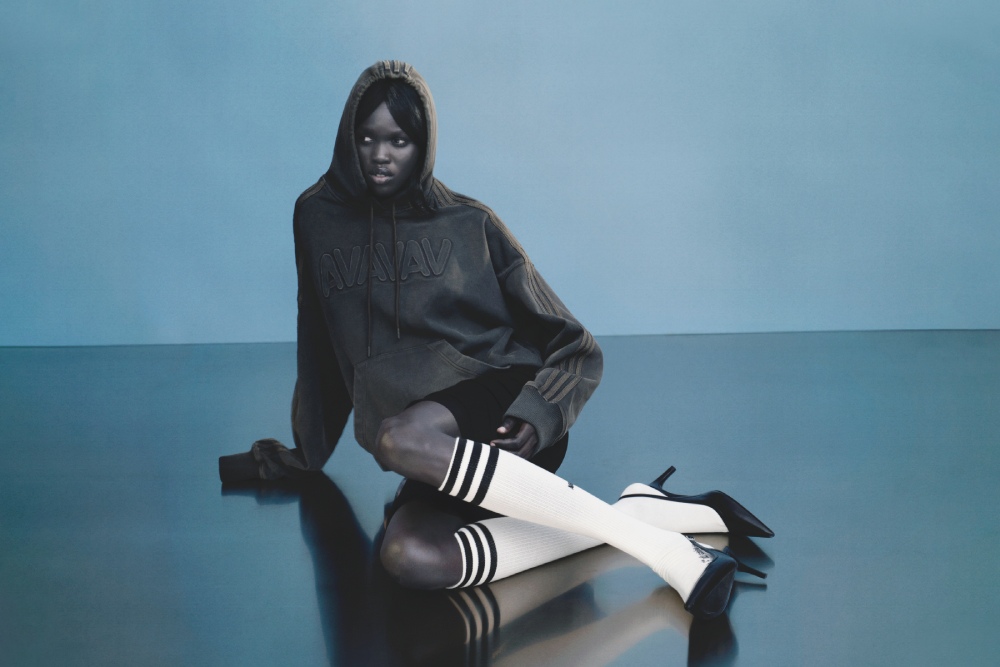 Avavav vuelve a radicalizar el sportswear icónico de adidas