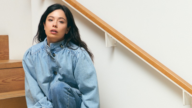 Anna Castillo nos da la guía para llevar denim en primavera
