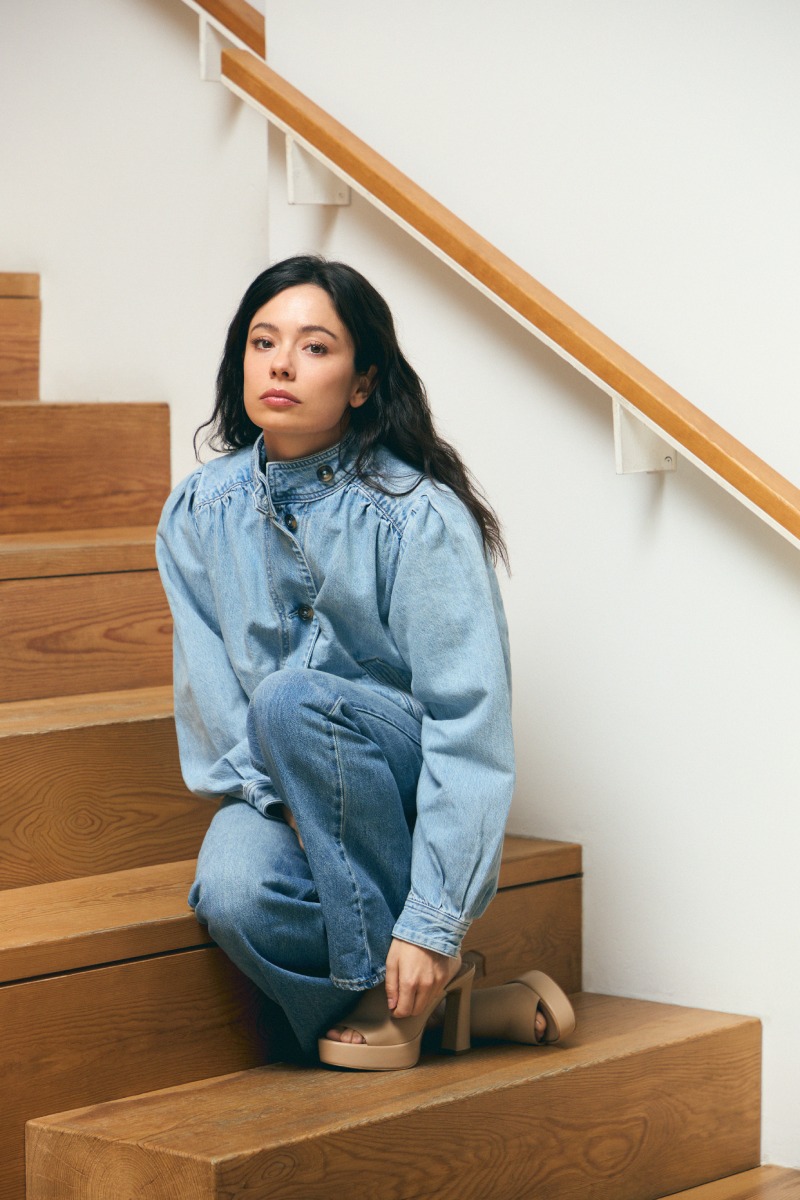 Anna Castillo nos da la guía para llevar denim en primavera