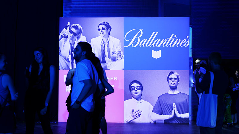 Ballantine's True Music arrasa con CA7RIEL y PACO AMOROSO