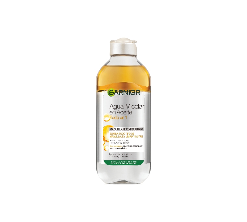 Estos básicos de belleza para los festivales son de experta