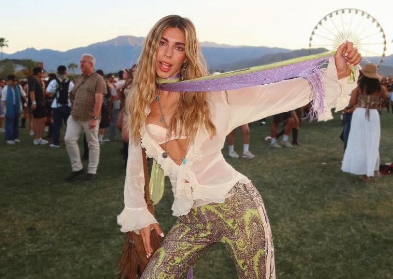 Estos básicos de belleza para los festivales son de experta