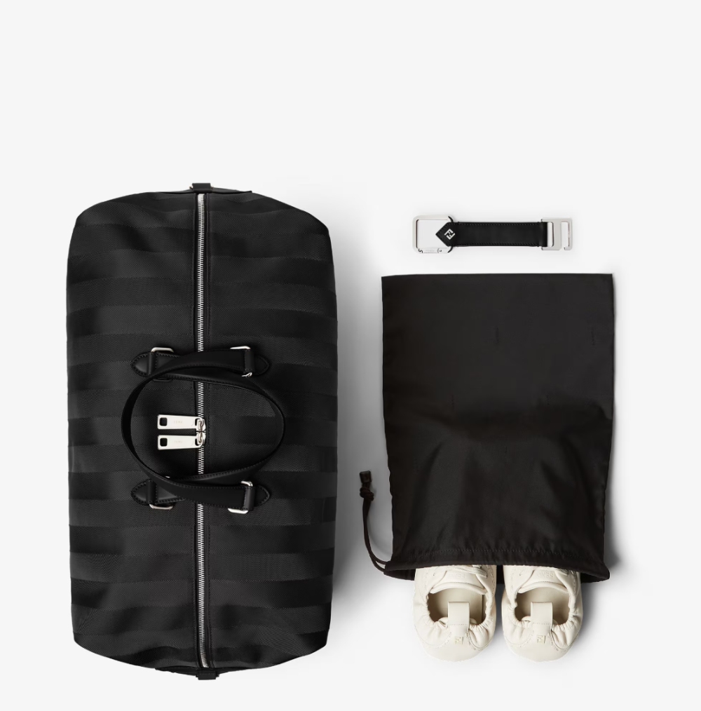 En mano o al hombro, la bolsa de Fendi viajará contigo 24/7